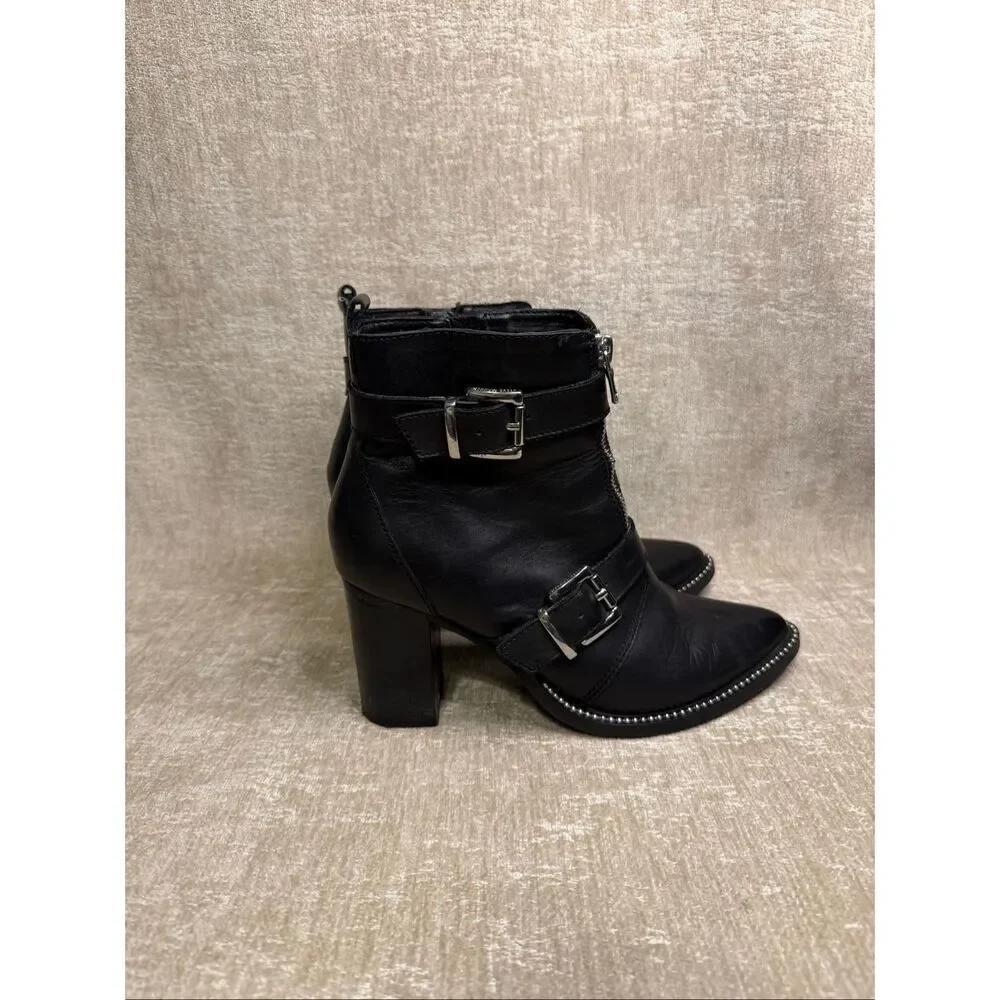 Steve Madden Women's Moto Buckle Stud Leather Halle Ankle Boots Black Size 6.5